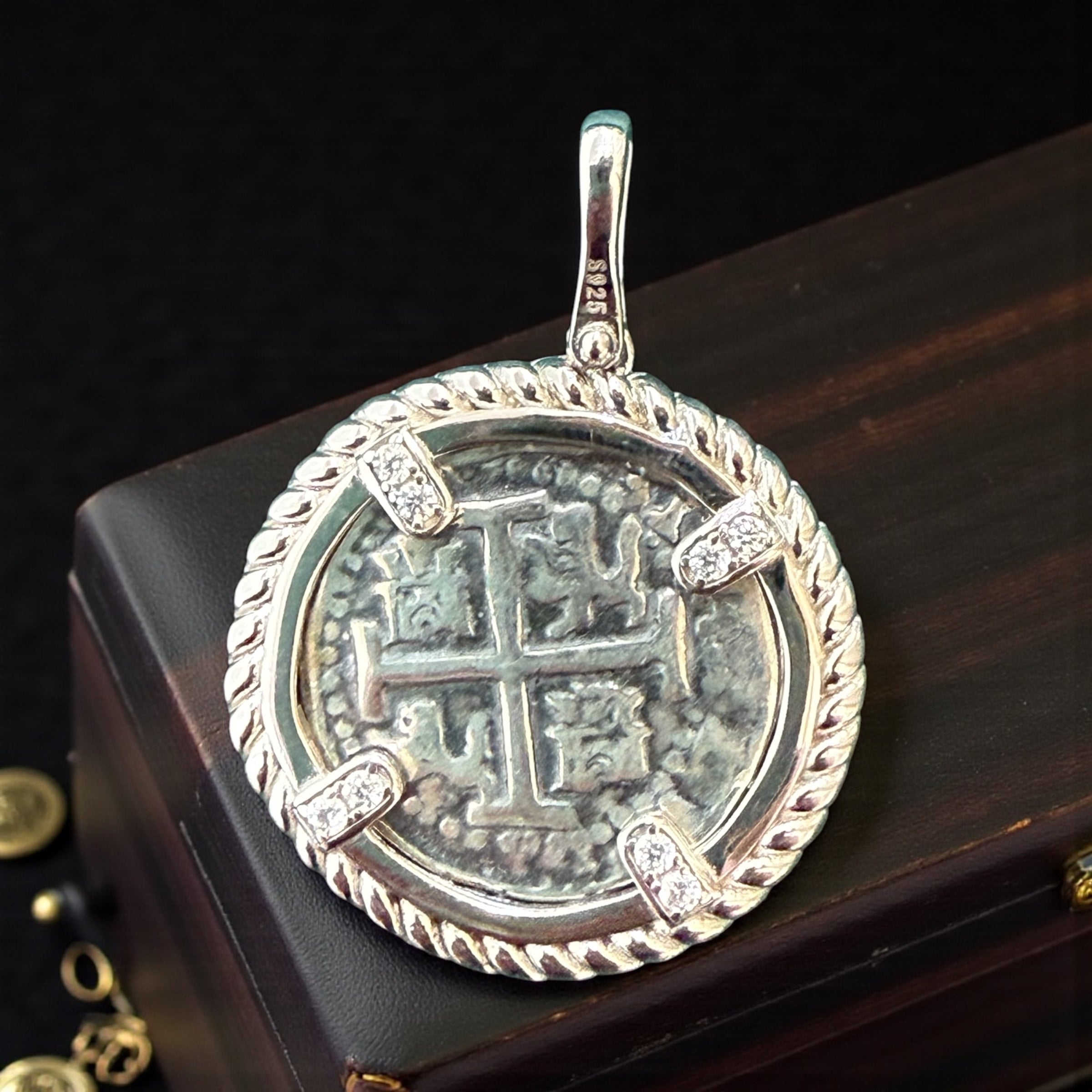 Gorgeous Atocha Shipwreck coin pendant in rope bezel setting quarter size 29mm