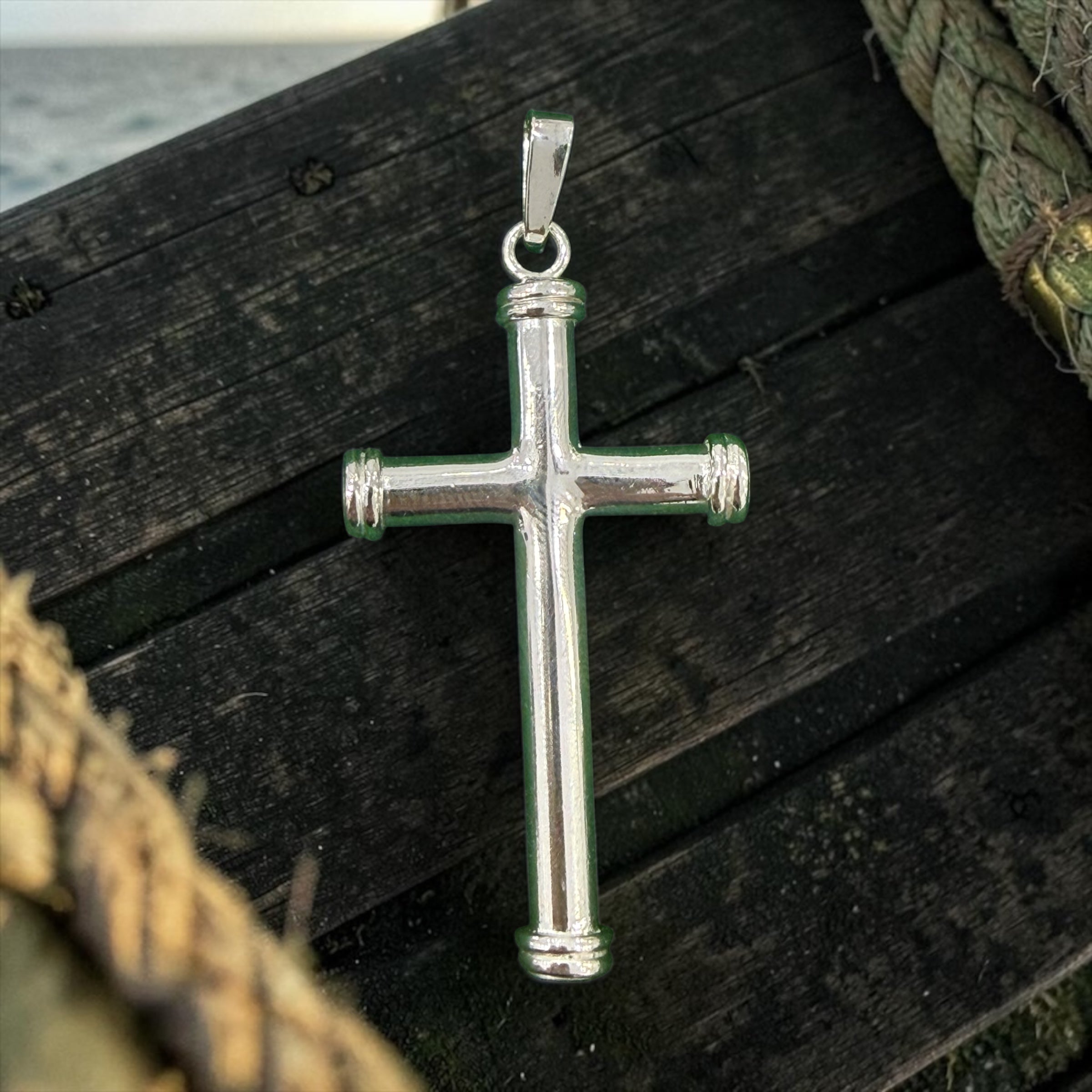 925 sterling silver medium size cross pendant
