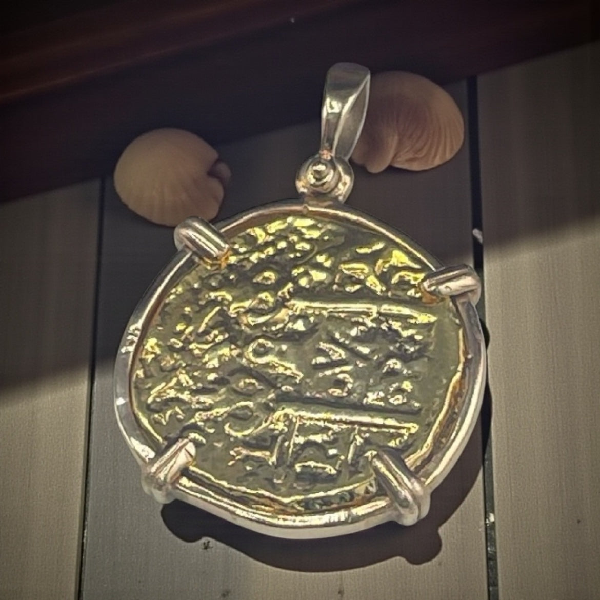 ATOCHA SHIPWRECK GOLD COIN PENDANT HANDMADE WITH 14k SOLID GOLD