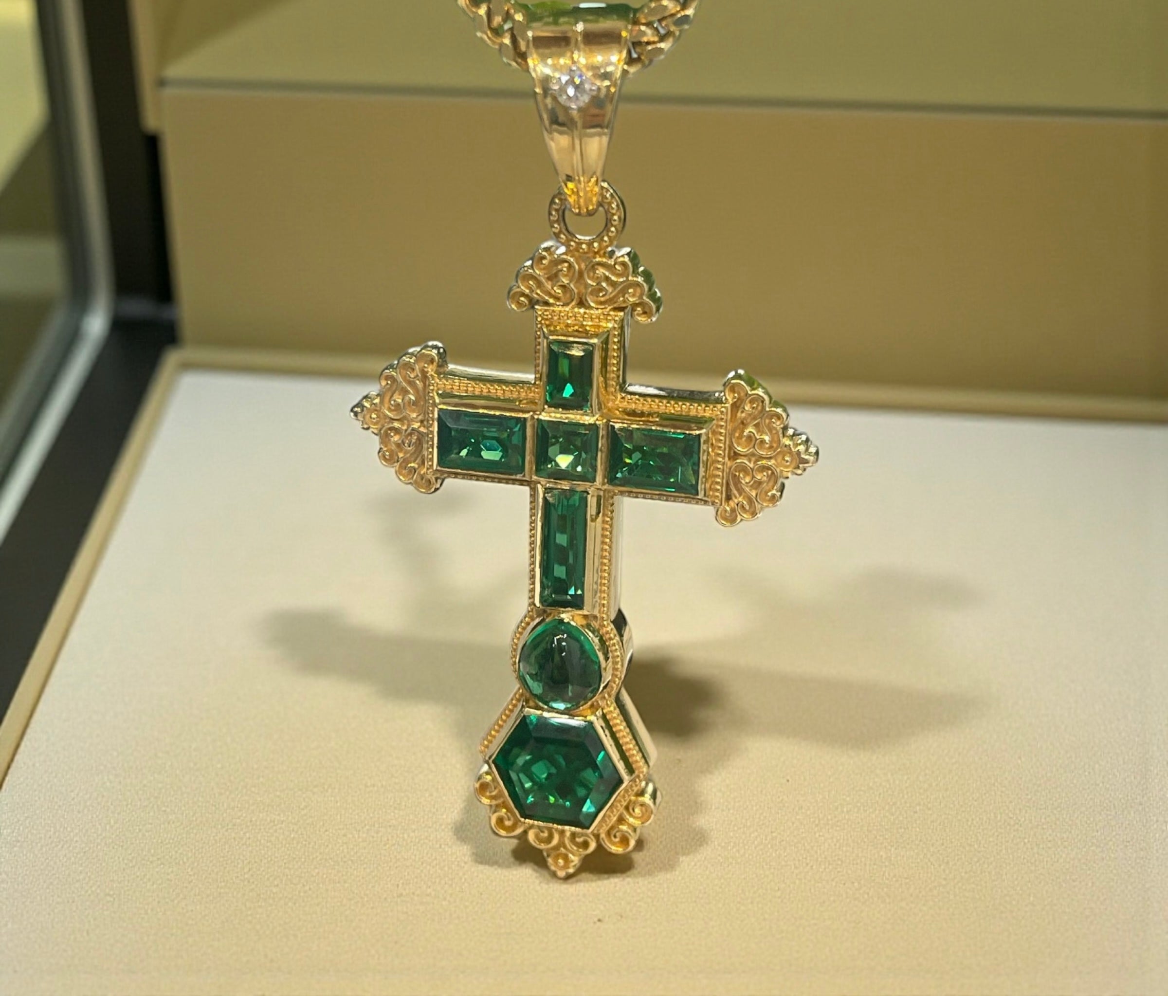 14K REAL SOLID GOLD EMERALD CROSS PENDANT