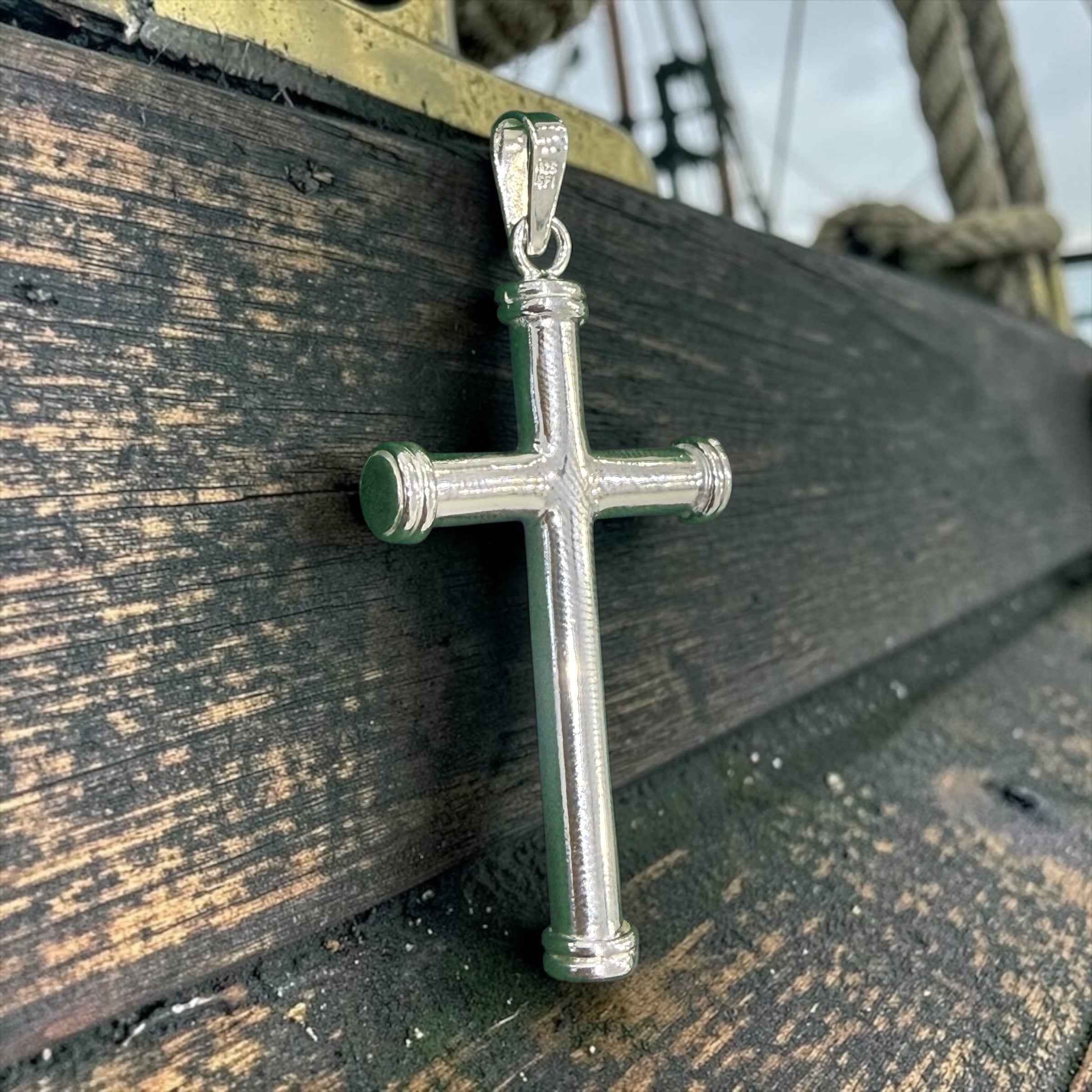 925 sterling silver medium size cross pendant