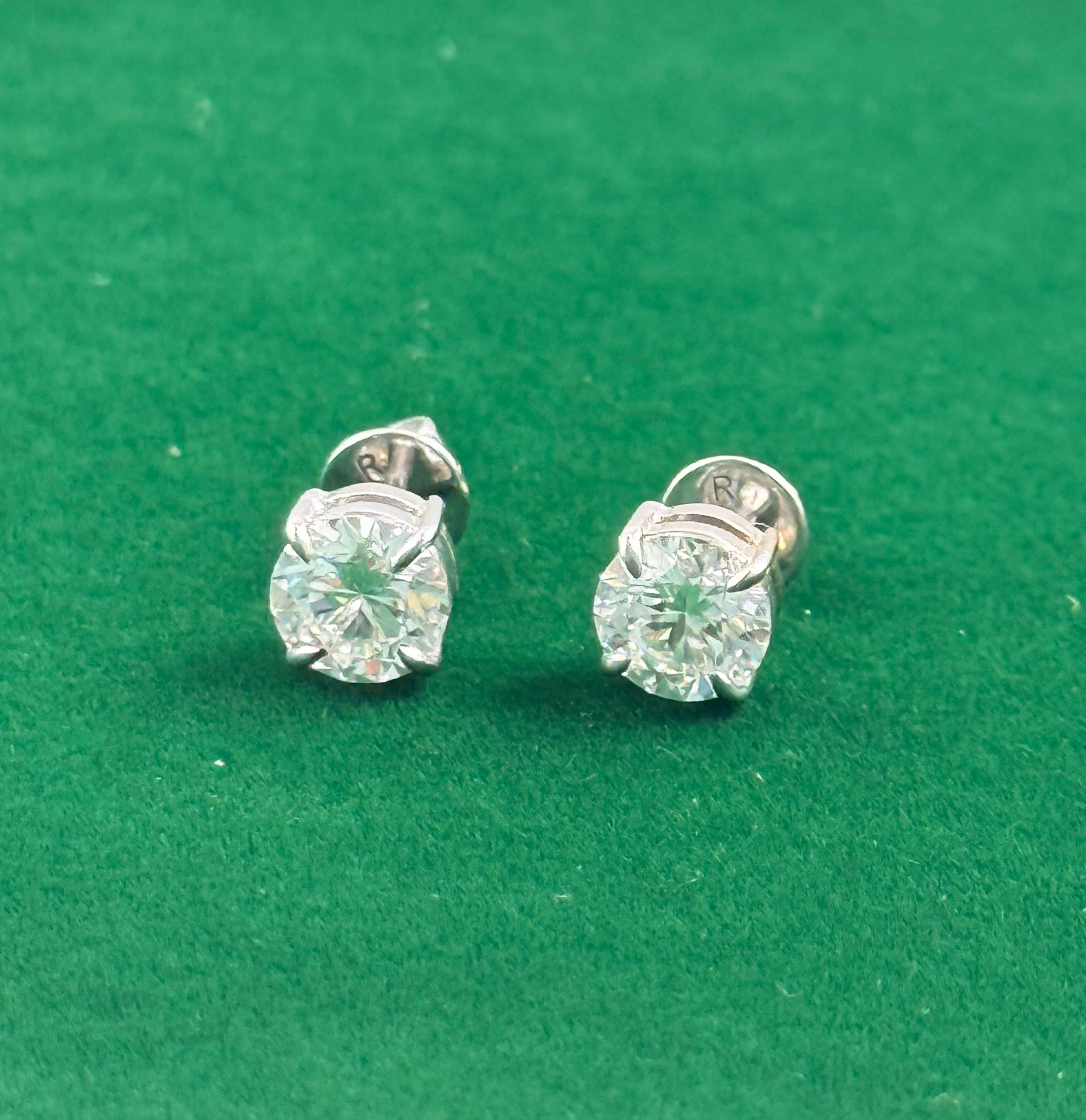 IGI CERTIFIED LAB GROWN DIAMOND STUDS 2.12 CTS VS 1 SET IN 14K SOLID REAL WHITE GOLD