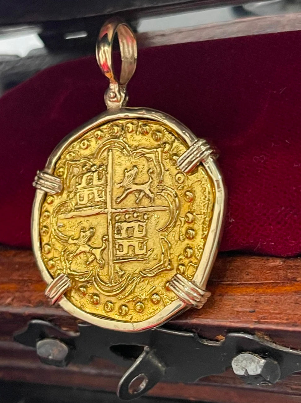 ATOCHA SHIPWRECK GOLD COIN PENDANT HANDMADE WITH 14k SOLID GOLD