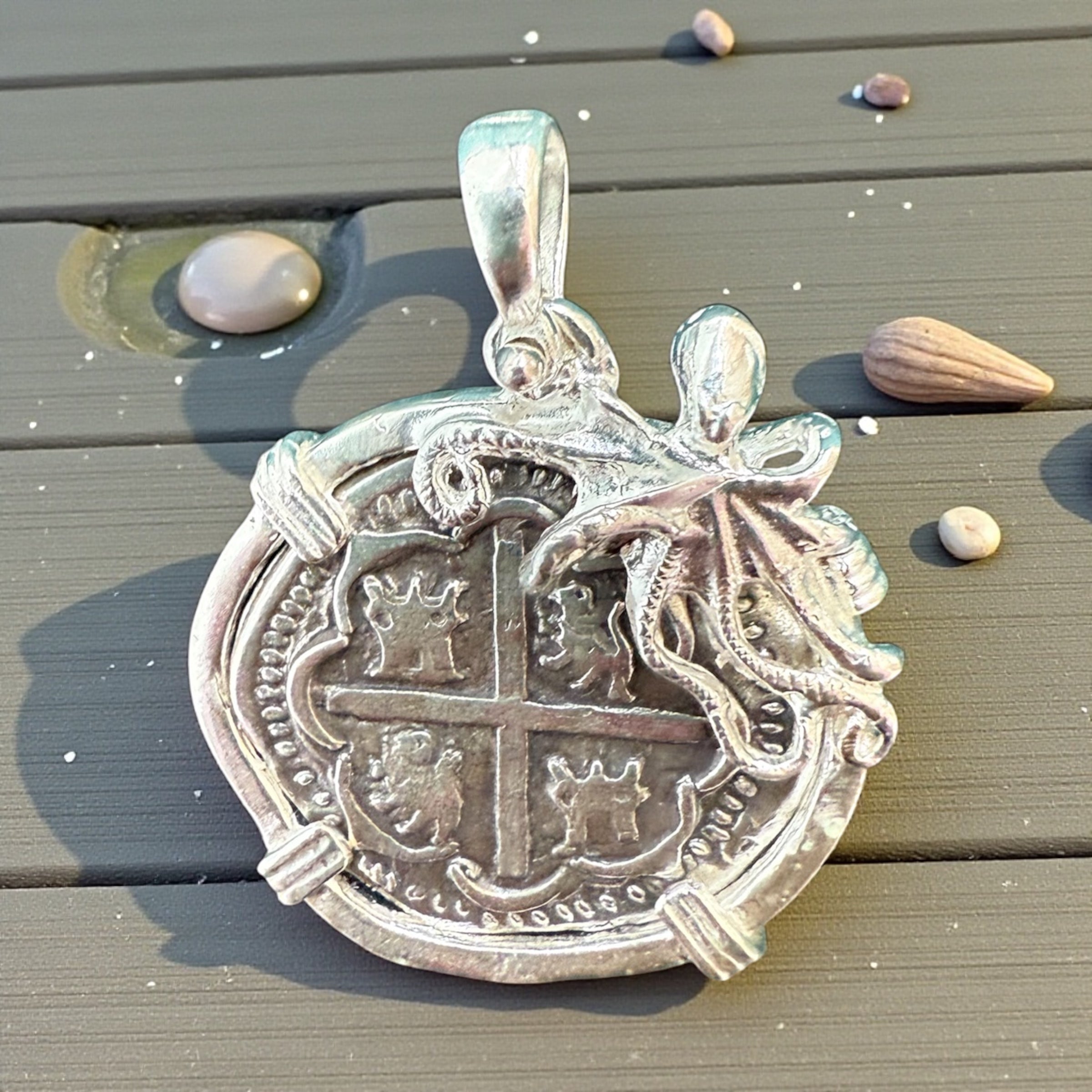 SOLID SILVER COIN PENDANT IN BEAUTIFUL OCTOPUS BEZEL MADE WITH 925 STERLING SILVER