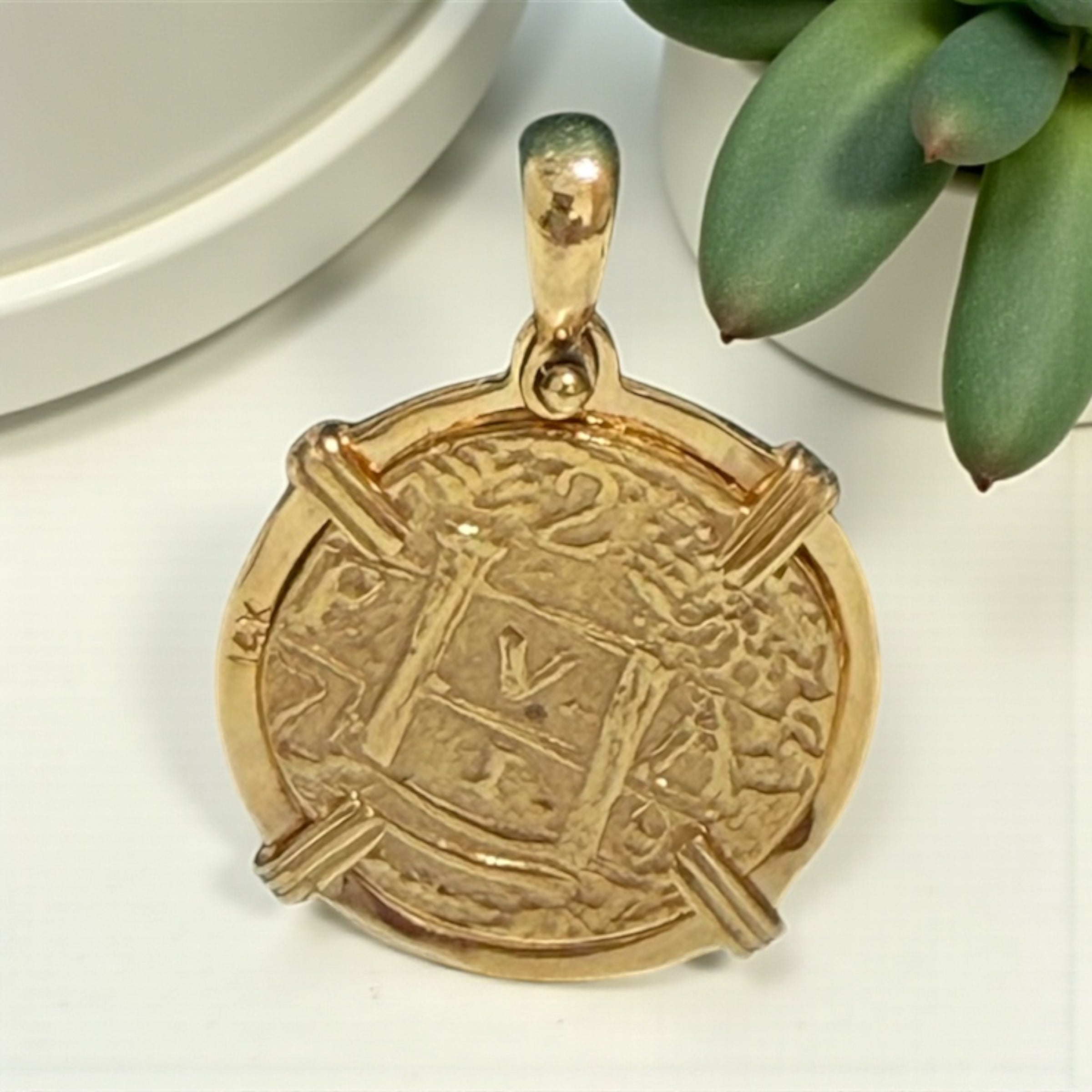 MUSEUM QUALITY ATOCHA SHIPWRECK GOLD COIN PENDANT HANDMADE WITH 14k SOLID GOLD 20MM