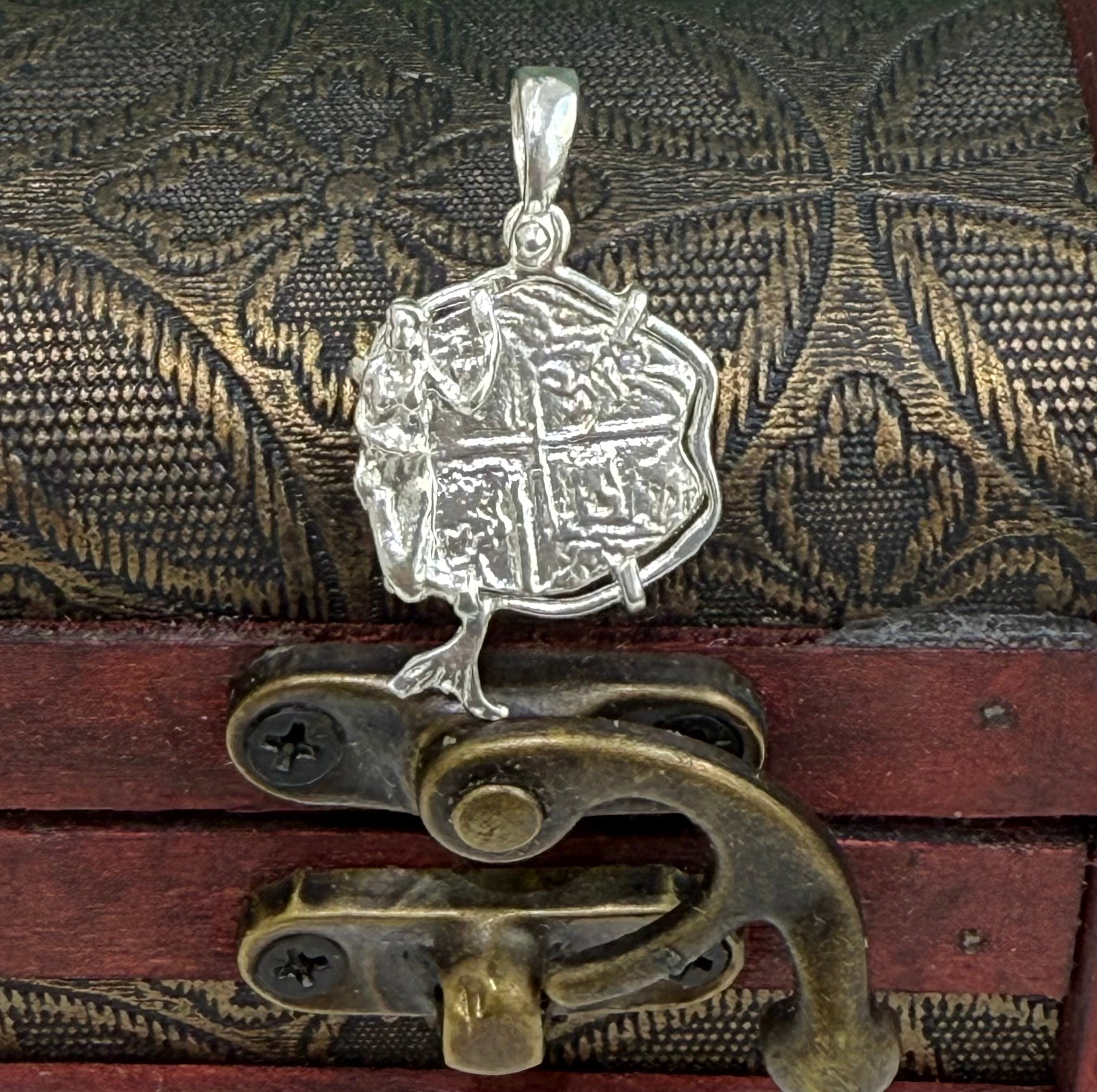ATOCHA SHIPWRECK SILVER COIN PENDANT IN MERMAID BEZEL