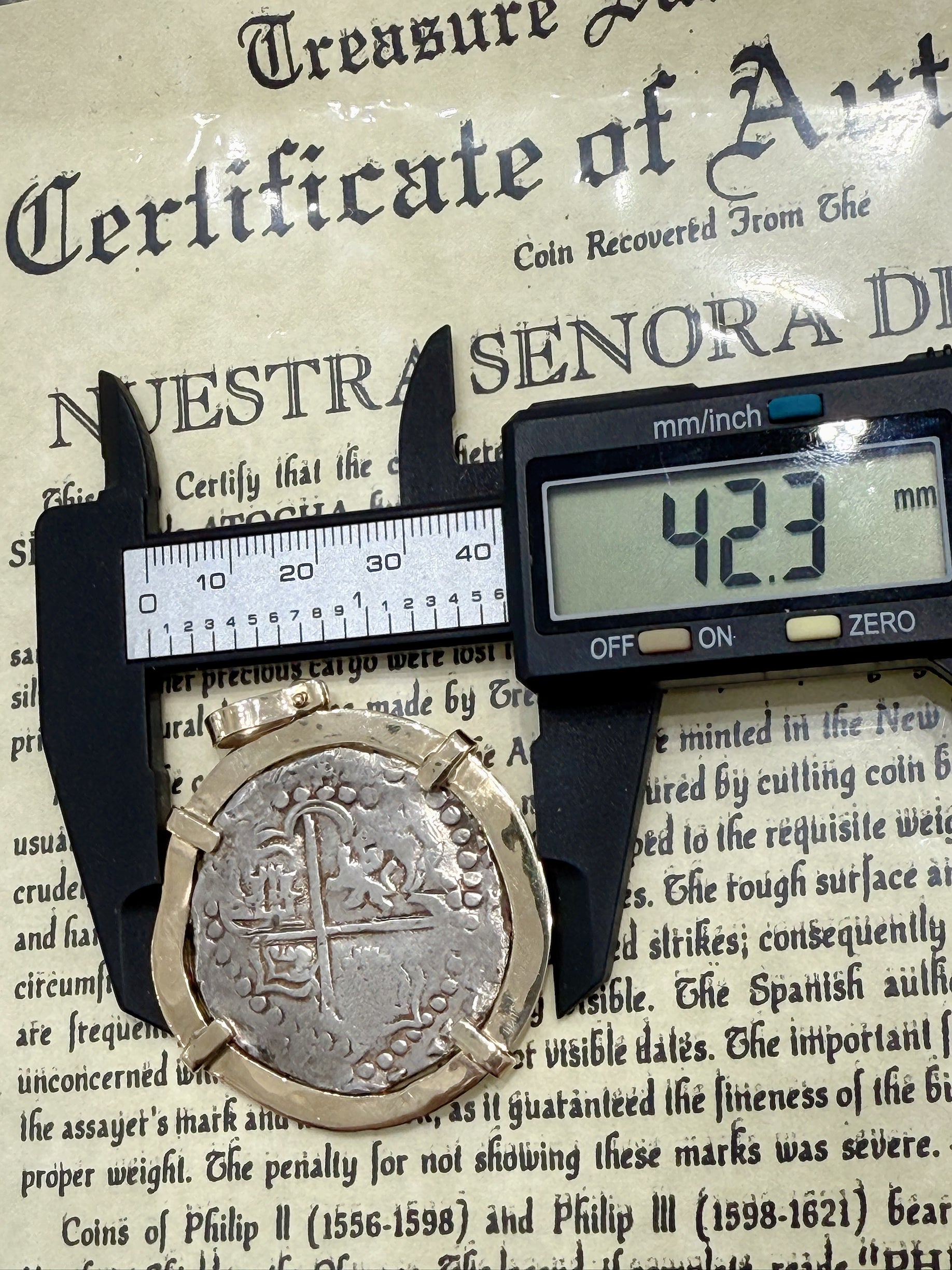 ACTUAL COIN NUESTRA SENORA DE ATOCHA SILVER COIN 8 REALE GRADE 1 COIN NO ML-292379 BEZELED WITH 14k SOLID REAL GOLD