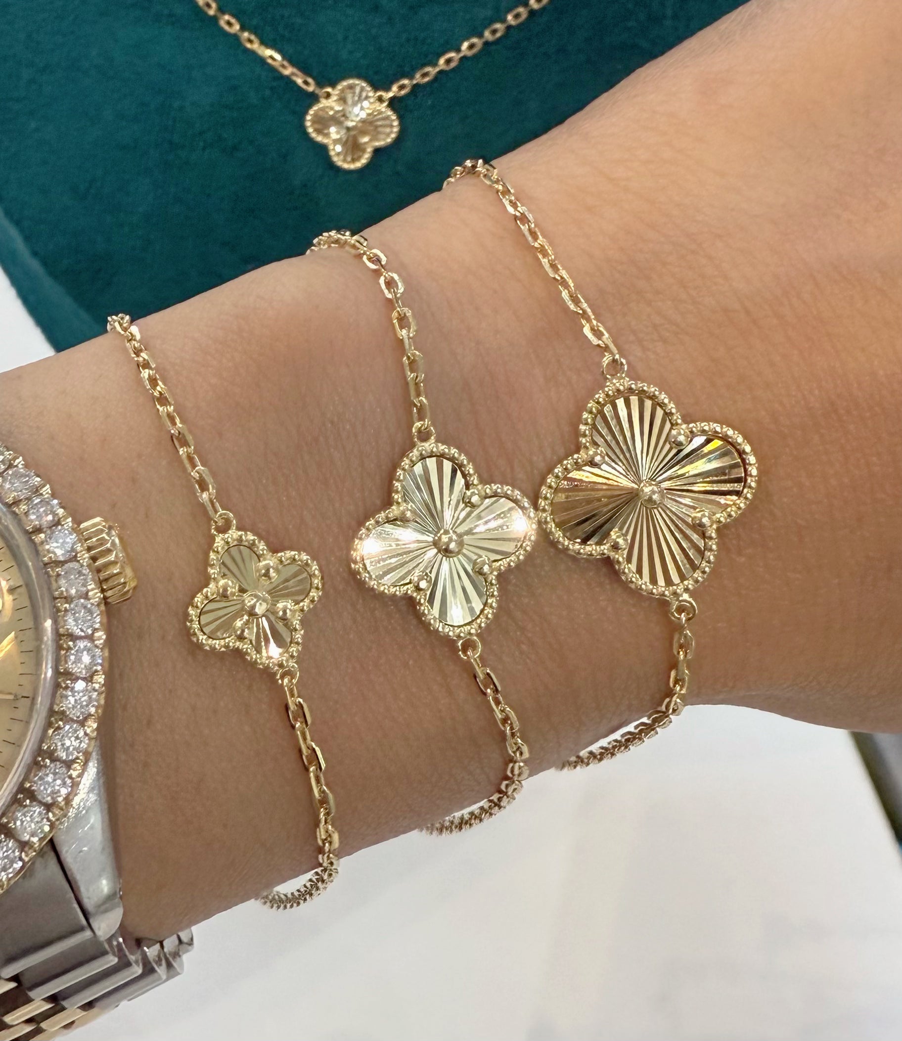 10k real gold gorgeous flower adjustable bracelet