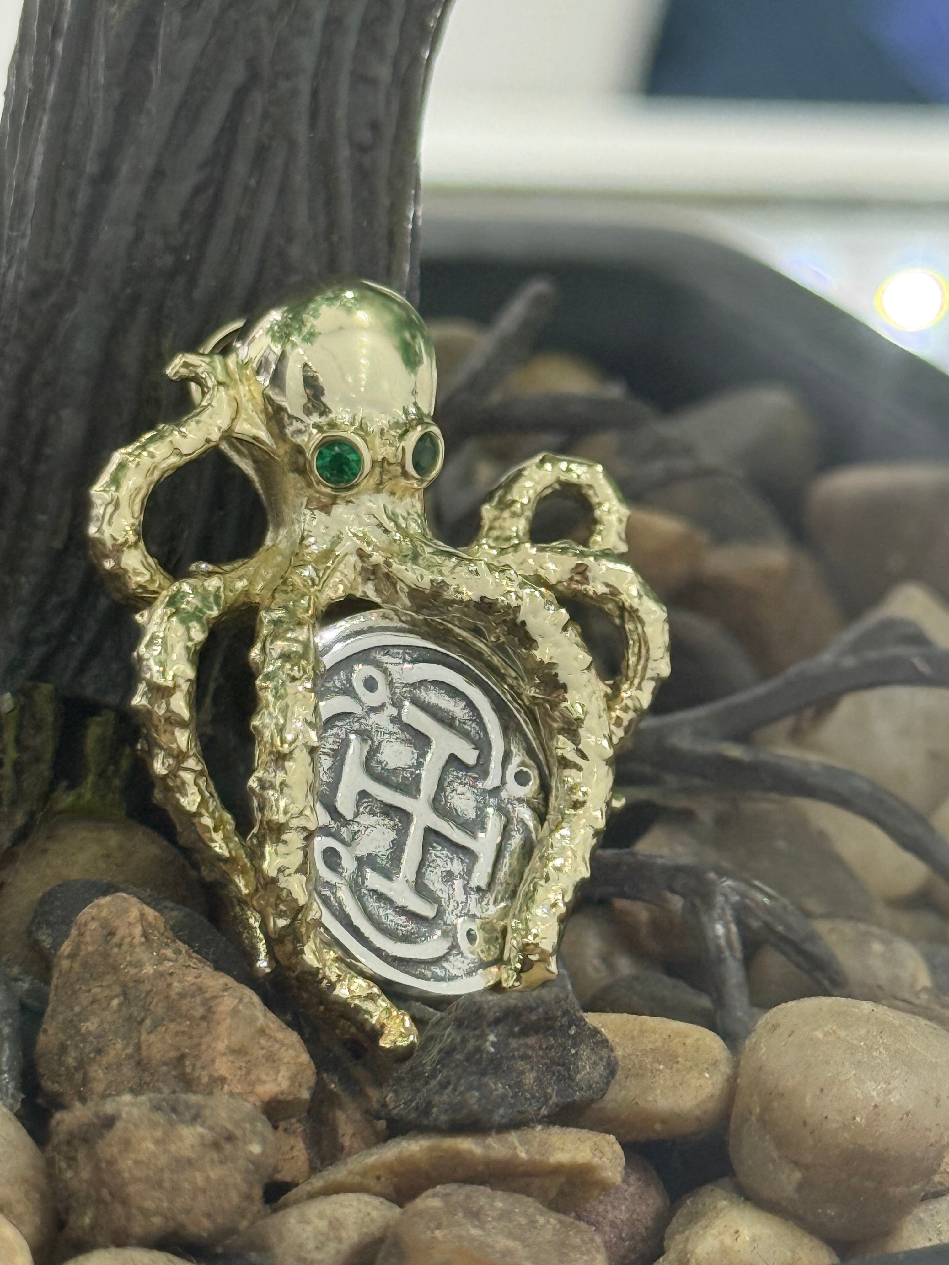 Gorgeous atocha 925 solid sterling silver coin pendant in octopus setting with green gemstone eyes in 14k gold vermeil
