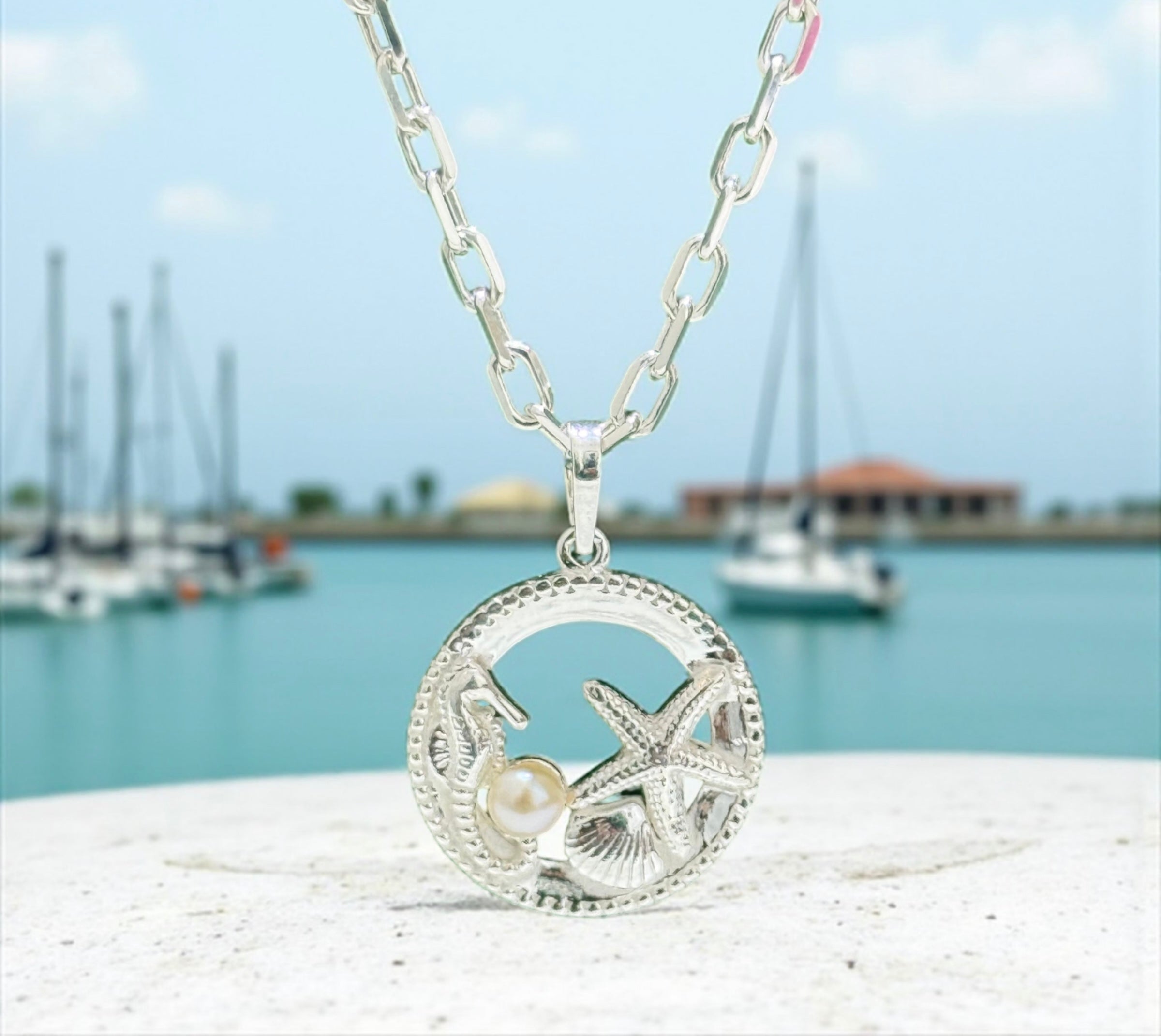 Beautiful seahorse pearl starfish charm pendant