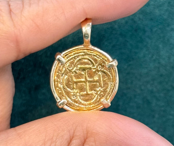 14k solid gold shipwreck coin pendant dime size