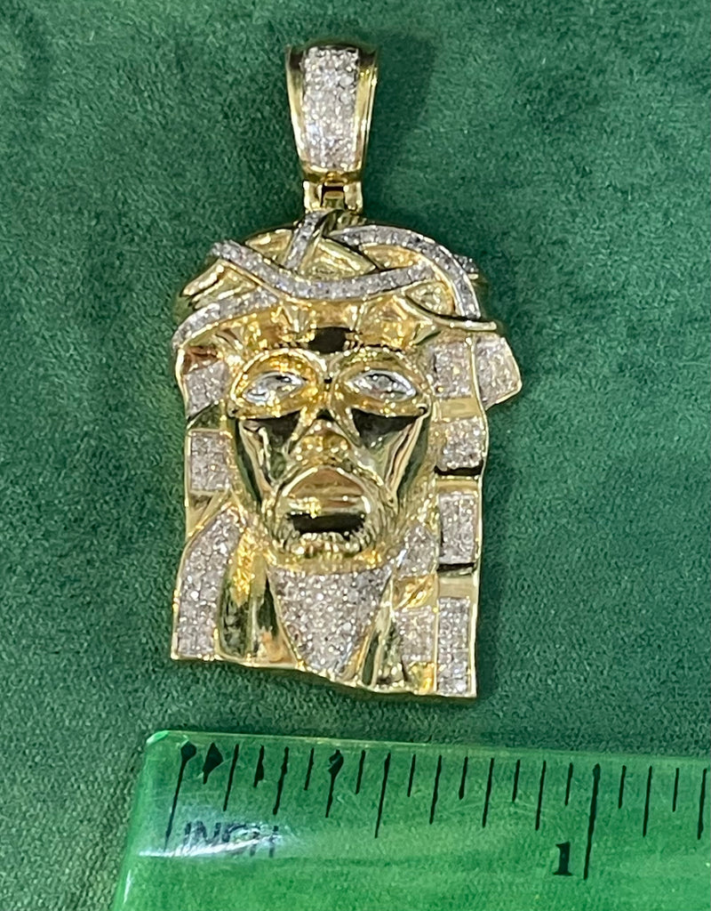 10K REAL GOLD 0.45 CTW REAL DAIMOND JESUS PENDANT