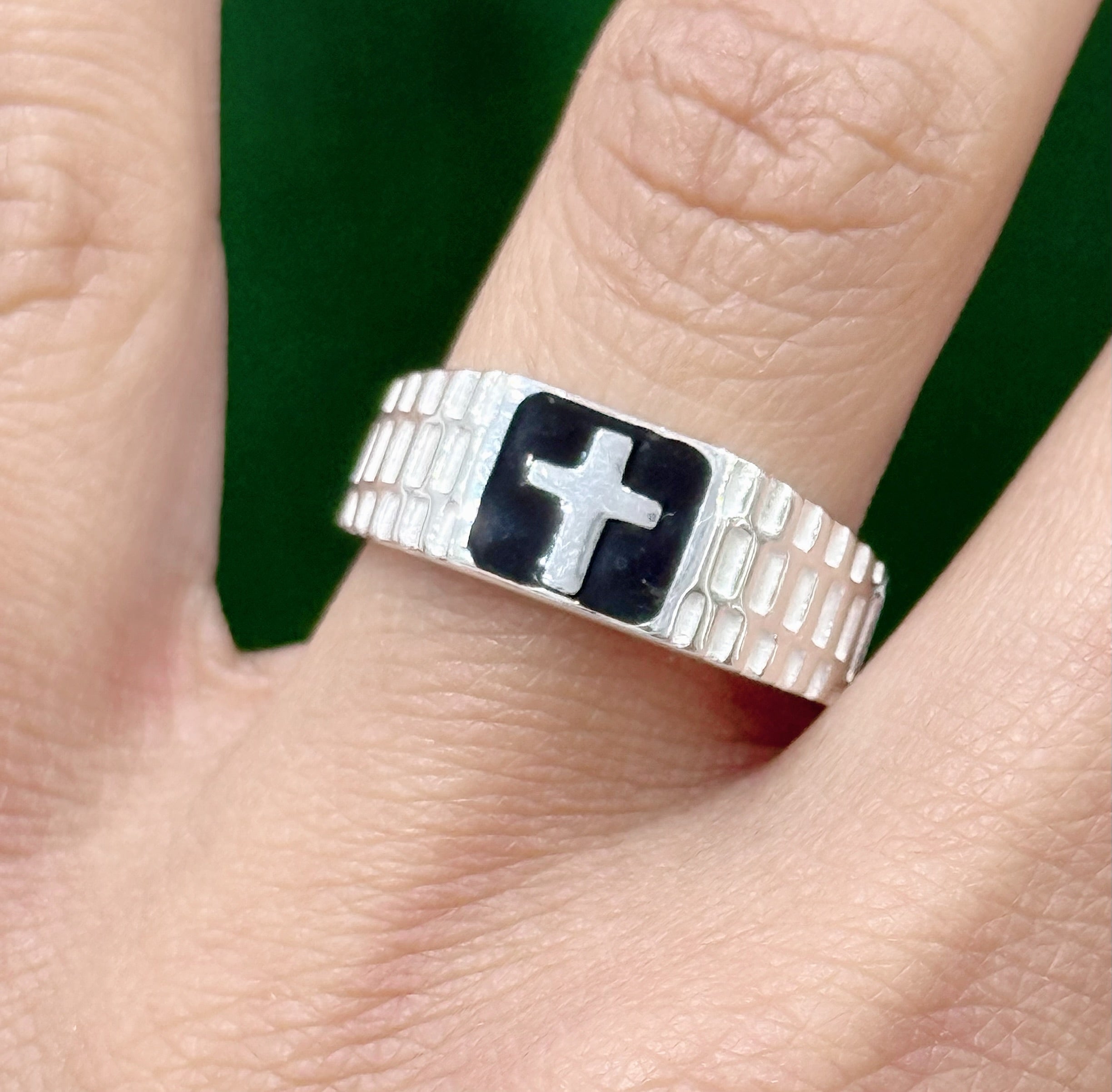 925 Sterling Silver Cross man’s ring