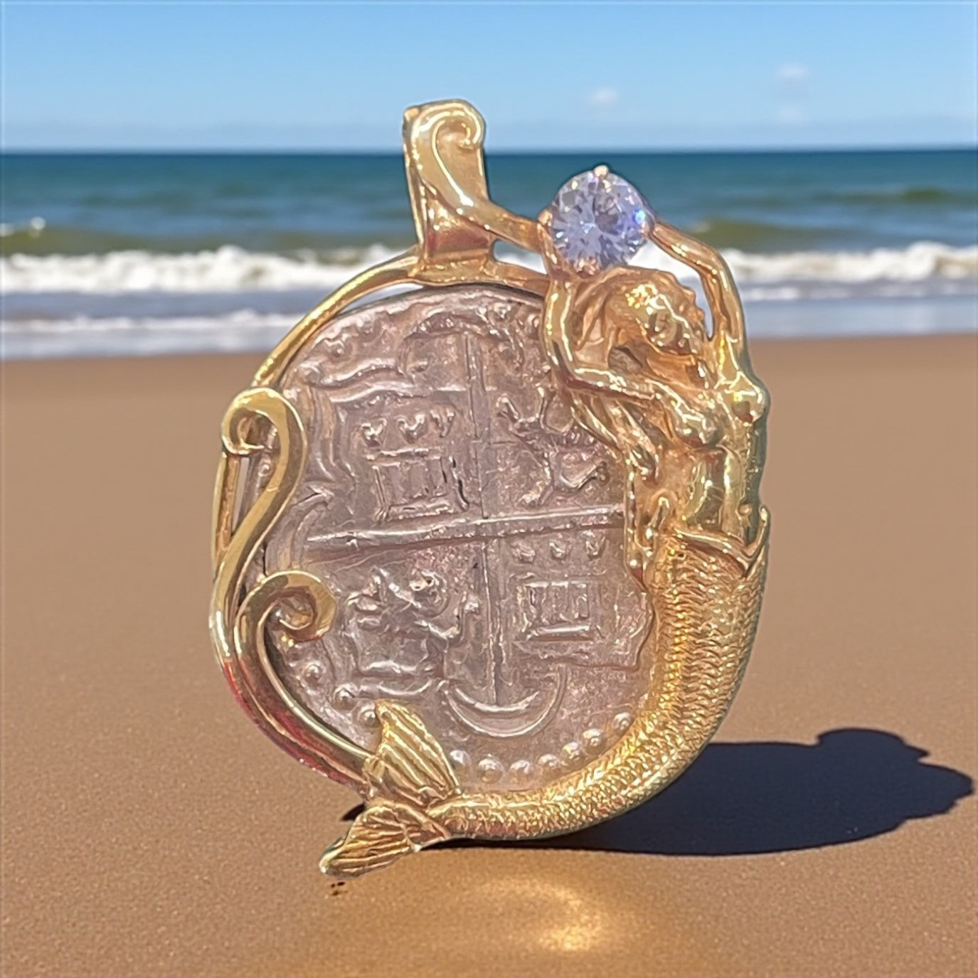 GORGEOUS ATOCHA SHIPWRECK SILVER COIN PENDANT IN 14KT SOLID REAL GOLD MERMAID BEZEL HOLDING A GEMSTONE