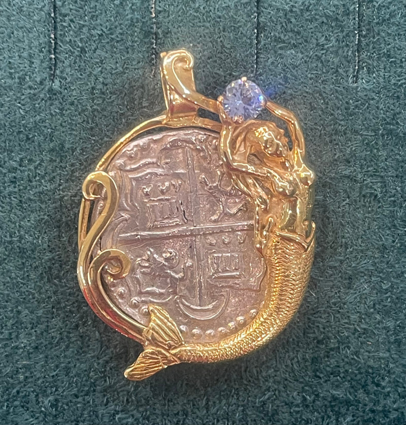 GORGEOUS ATOCHA SHIPWRECK SILVER COIN PENDANT IN 14KT SOLID REAL GOLD MERMAID BEZEL HOLDING A GEMSTONE