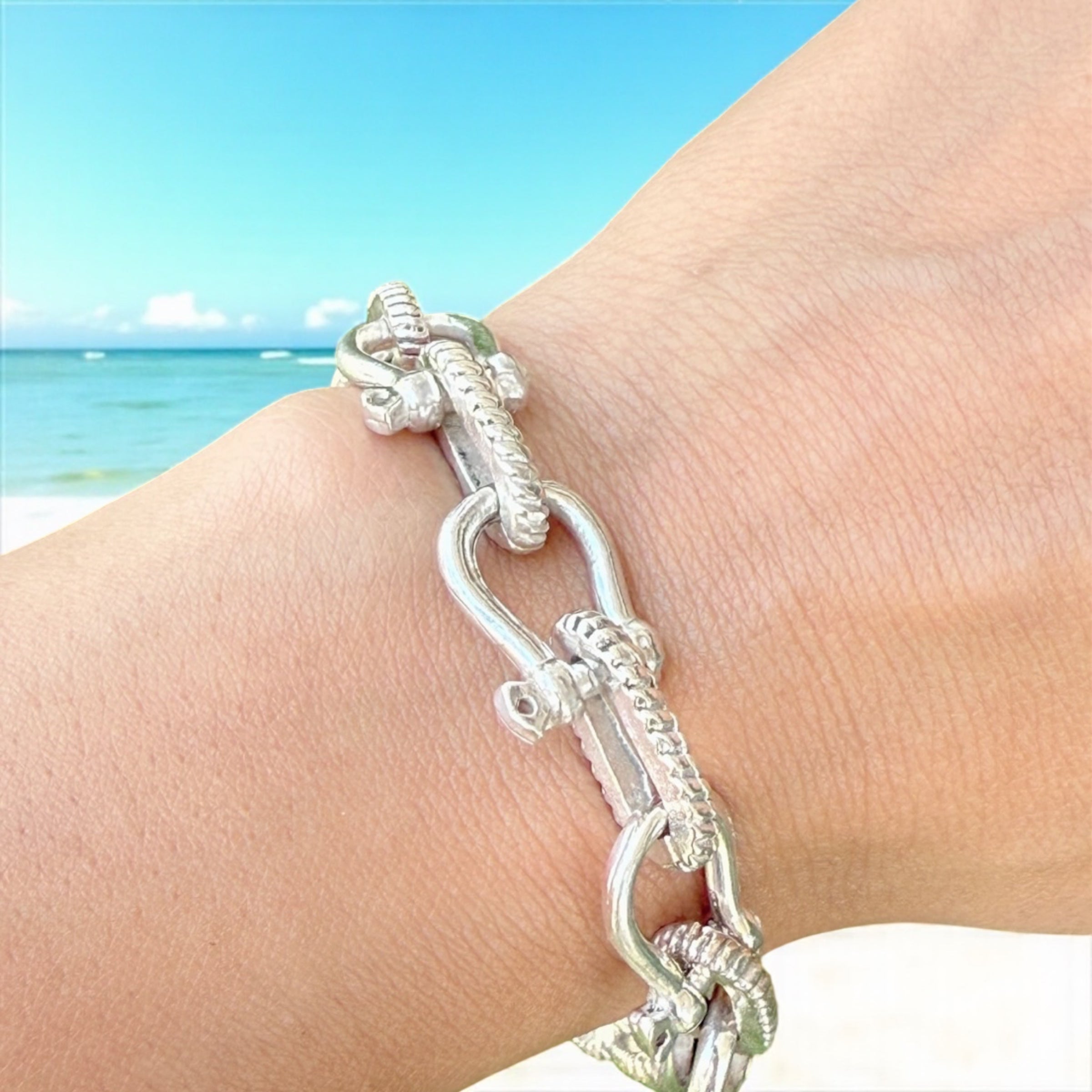 925 ITALIAN SOLID STERLING SILVER HANDMADE HEAVY SHACKLE BRACELET 11MM