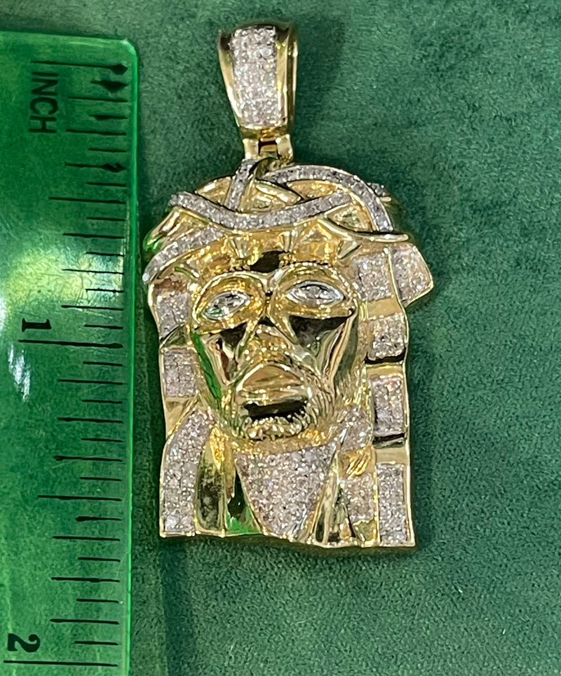 10K REAL GOLD 0.45 CTW REAL DAIMOND JESUS PENDANT