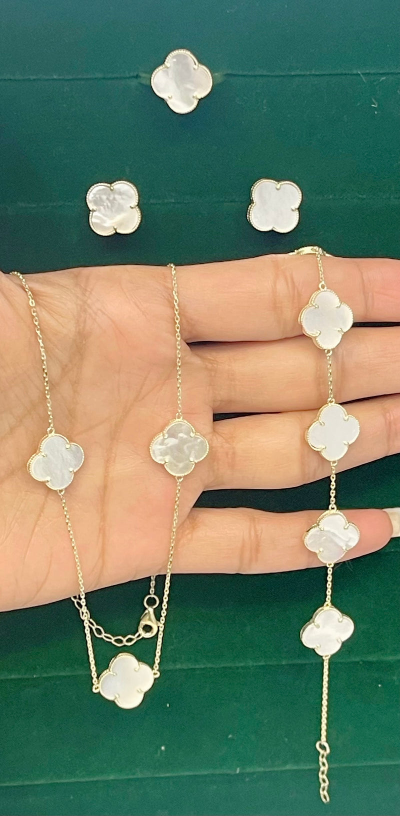 10K REAL GOLD WHITE FLOWER JEWELRY