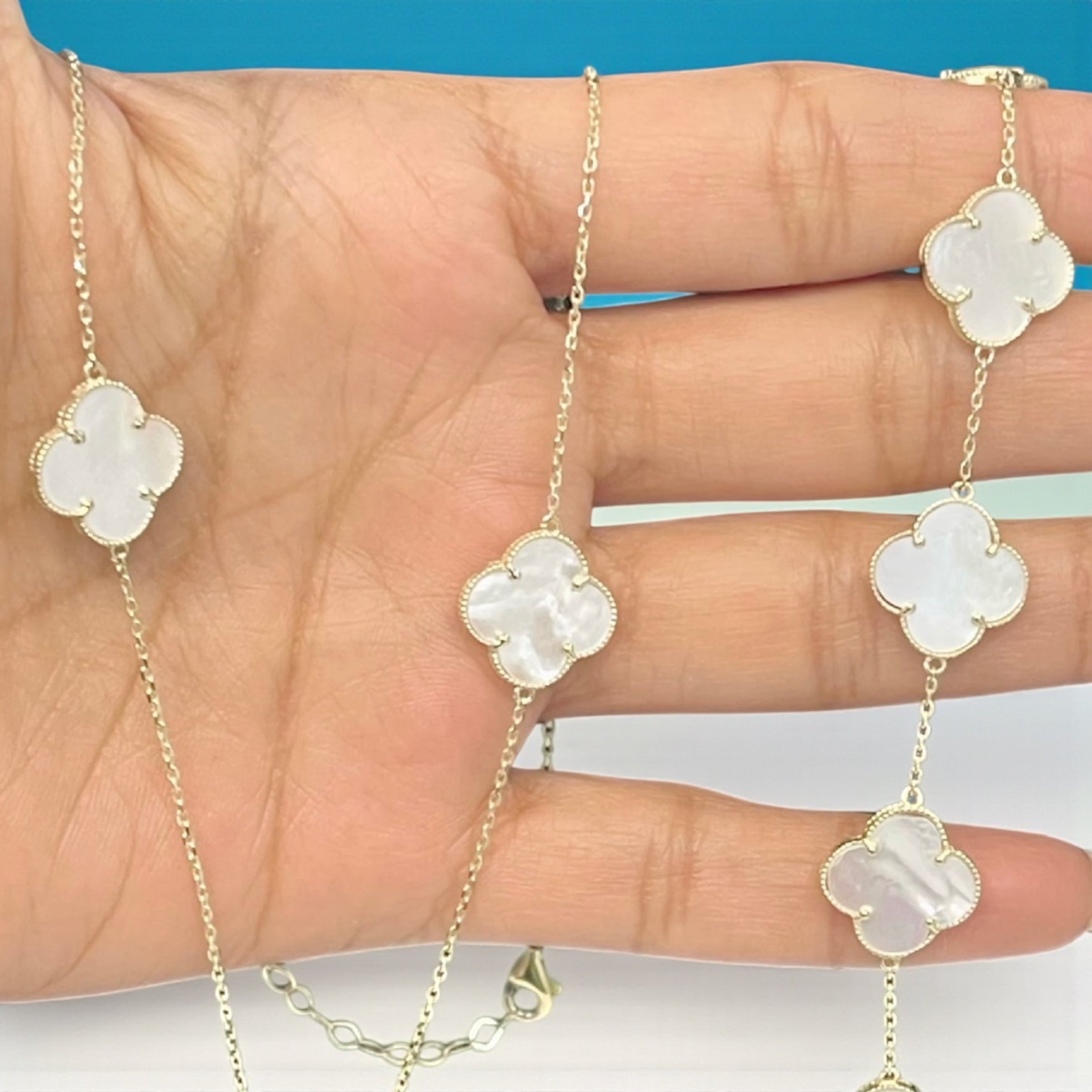 10K REAL GOLD WHITE FLOWER JEWELRY