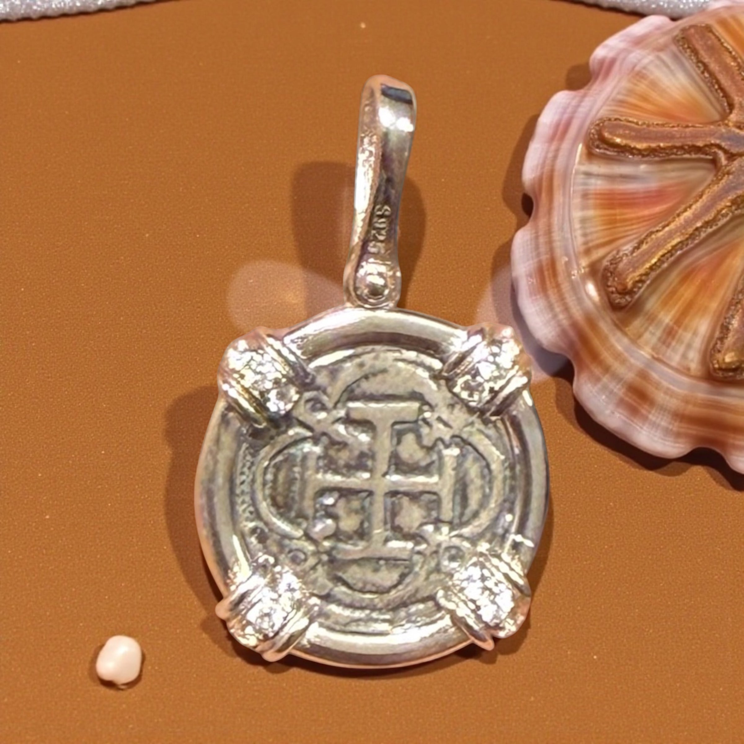 ATOCHA SILVER MINI ROUND SHAPE COIN PENDANT 18MM