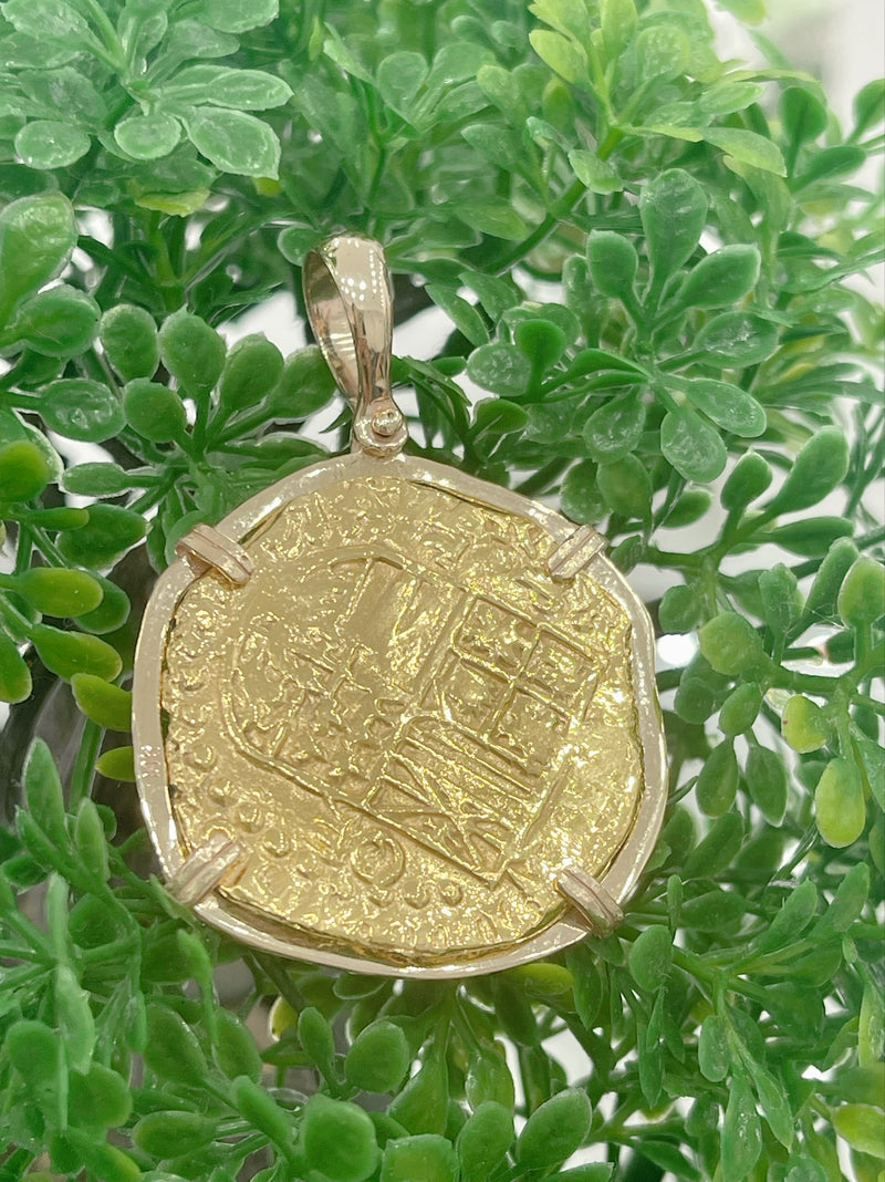 MUSEUM QUALITY RECREATION OF ATOCHA SHIPWRECK GOLD COIN PENDANT HANDMADE WITH 14k REAL HEAVY SOLID GOLD