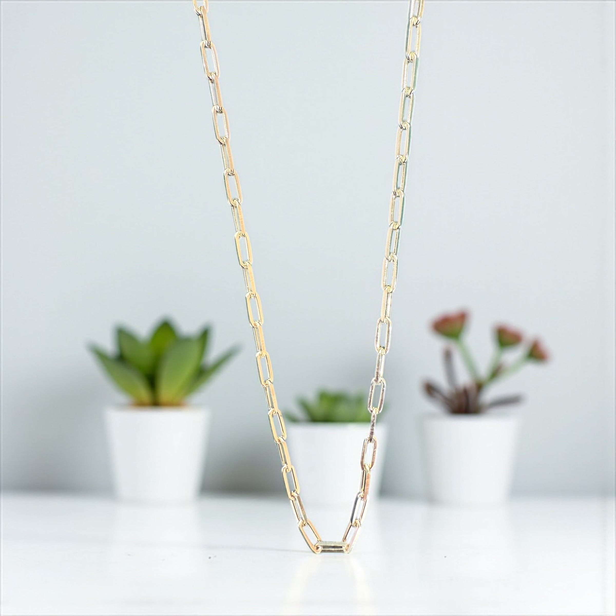 Beautiful 925 sterling silver paper clip chain in 14k gold vermail 2.4mm