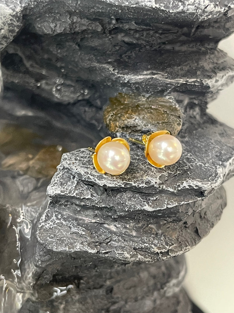 🌺FRESH WATER GENUINE PEARL STUD EARRINGS IN 14K REAL GOLD FLOWER SETTING🌺