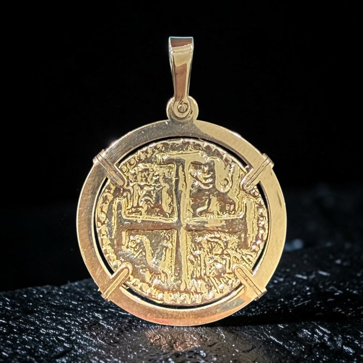 MUSEUM QUALITY ATOCHA SHIPWRECK GOLD COIN PENDANT HANDMADE WITH 14k SOLID GOLD 21mm