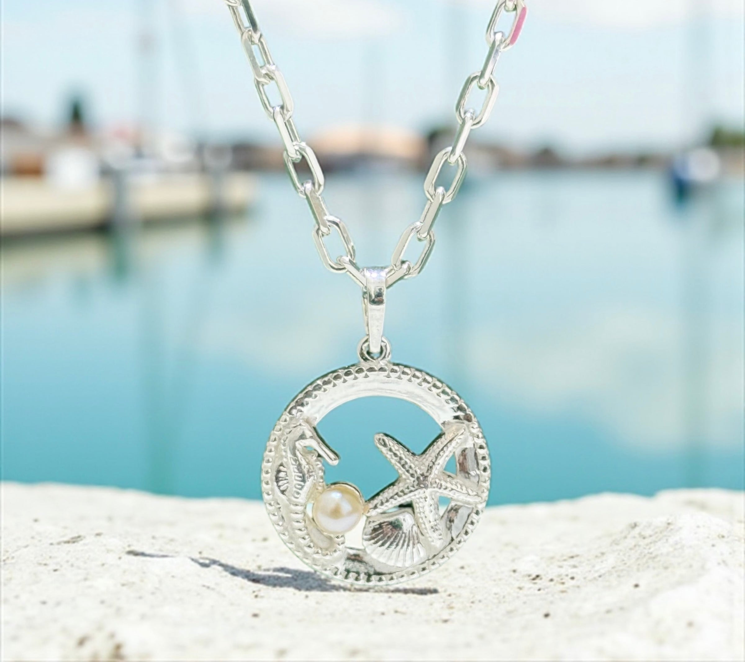 Beautiful seahorse pearl starfish charm pendant
