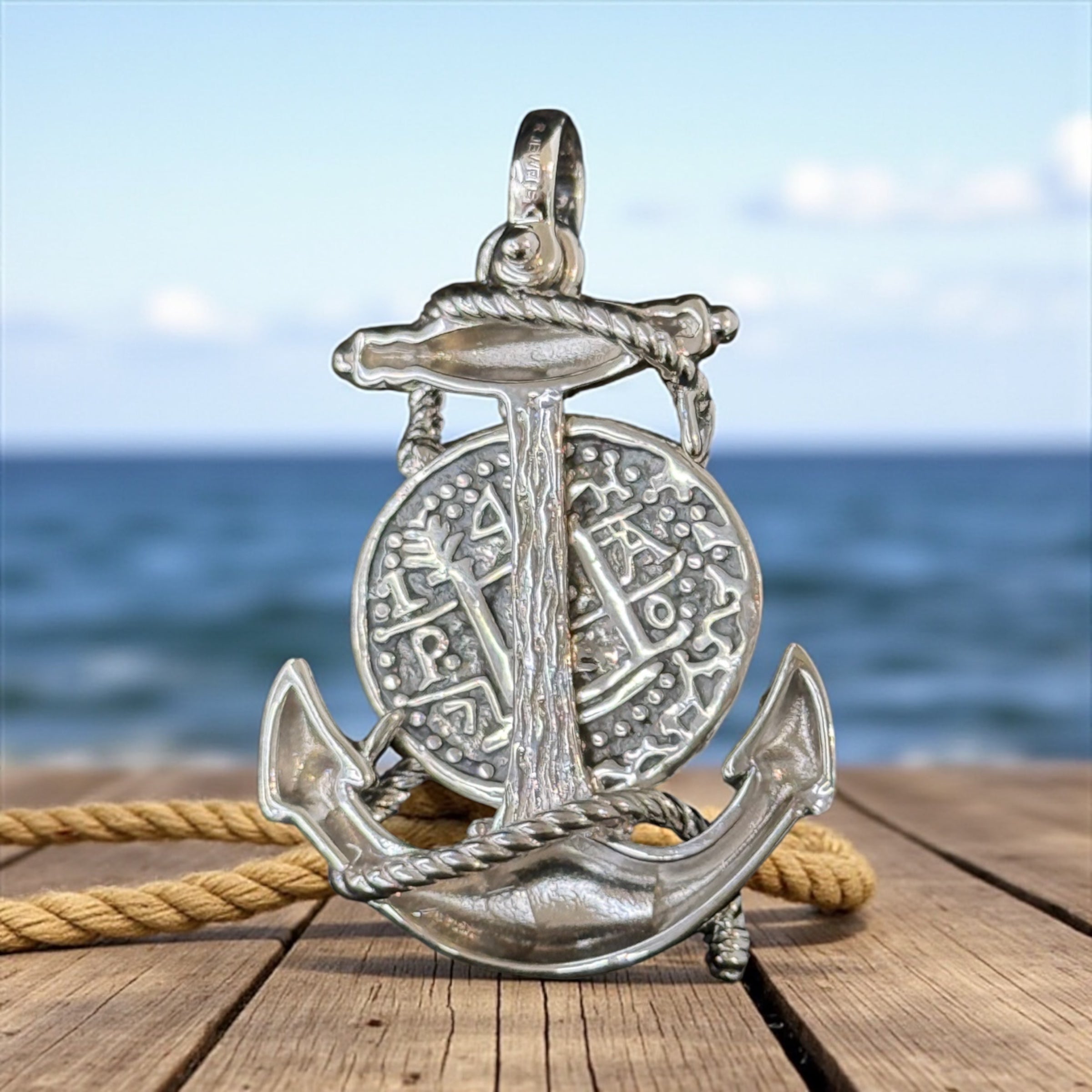 ATOCHA SHIPWRECK COIN PENDANT IN BEAUTIFUL ANCHOR SETTING