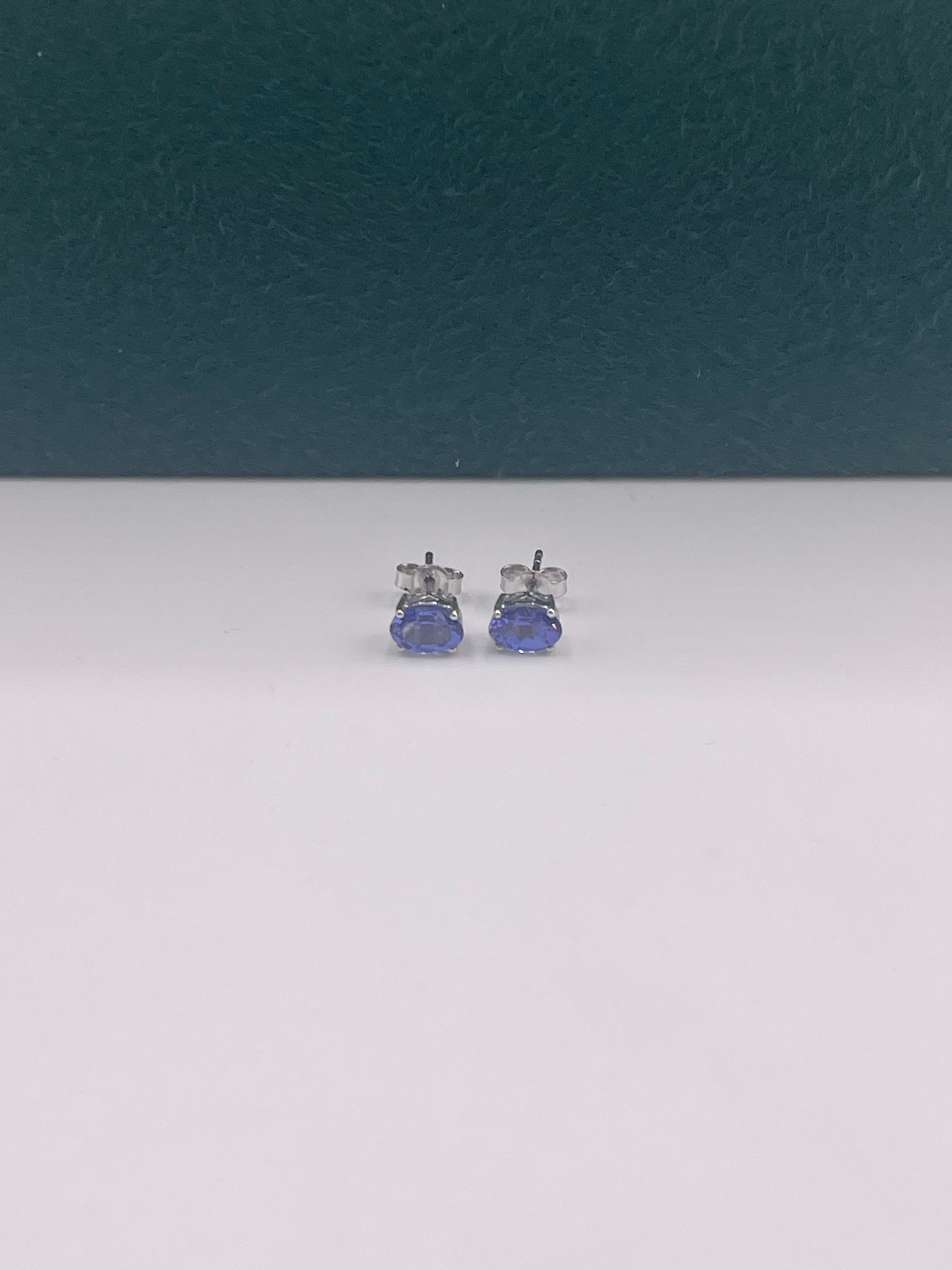GENUINE AFRICAN TANZANITE STUD EARRINGS SET IN 14K WHITE GOLD 4MM