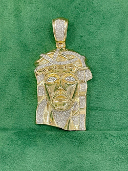 10K REAL GOLD 0.45 CTW REAL DAIMOND JESUS PENDANT